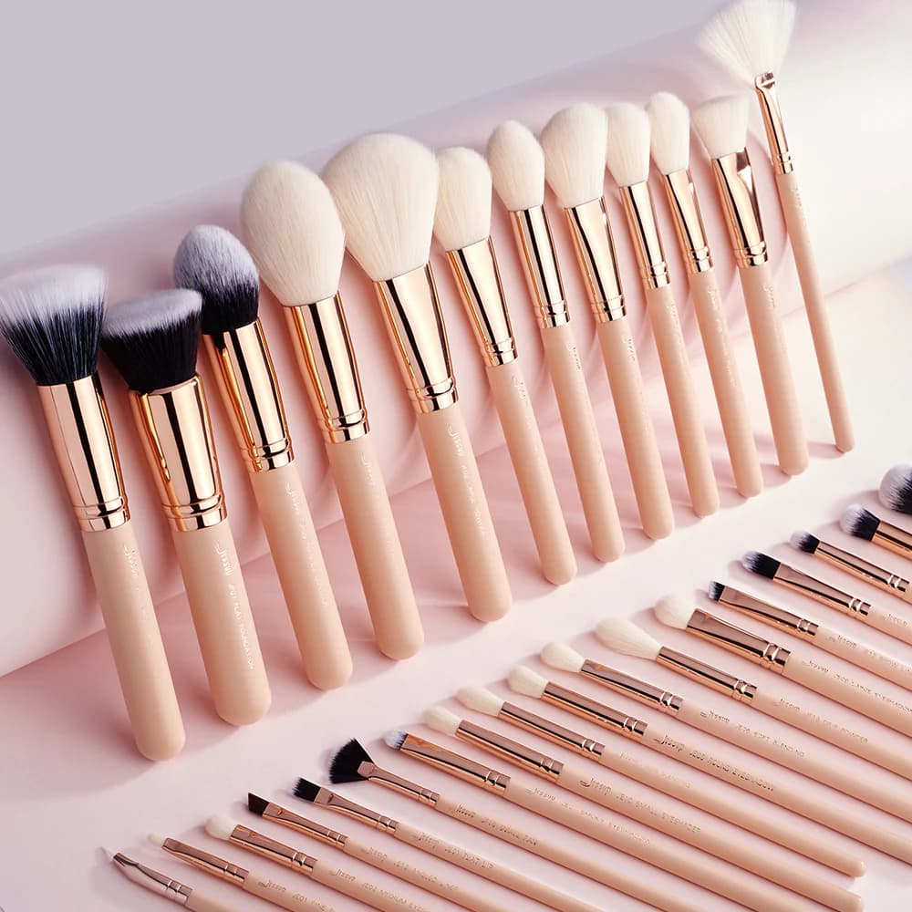 LADES Makeup